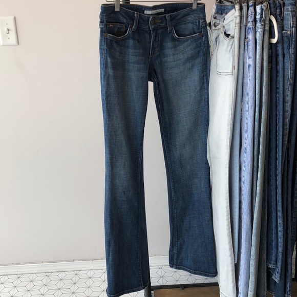 Joe’s Jeans Flare - Picture 1 of 4